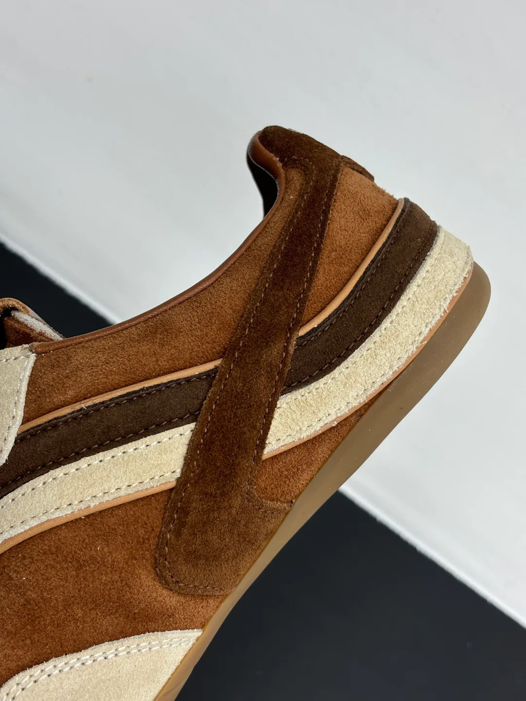 Women's Sneakers MIU MIU 18006250
