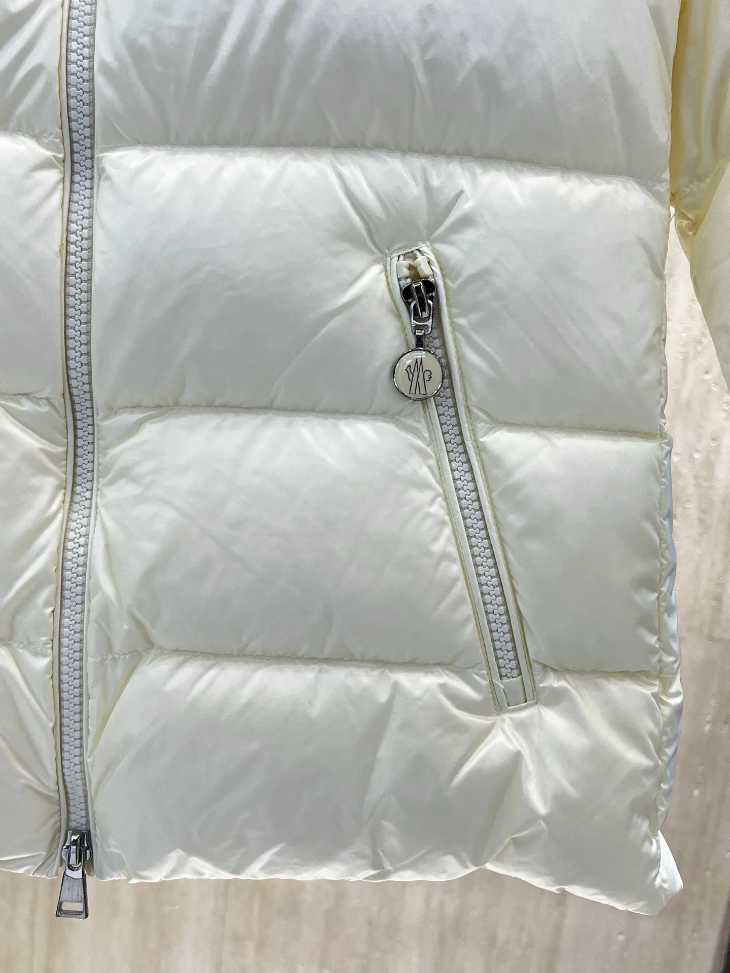 Men's Jackets And Down Jackets MONCLER 18231421
