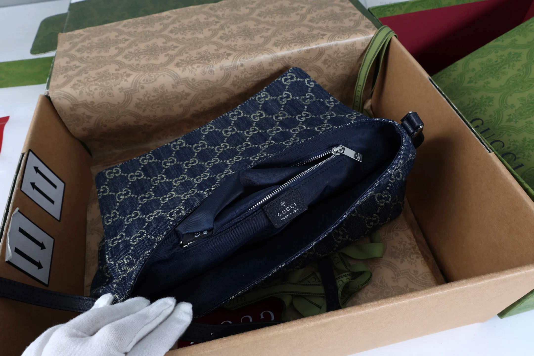 Women's Classic Handbags GUCCI 18065247