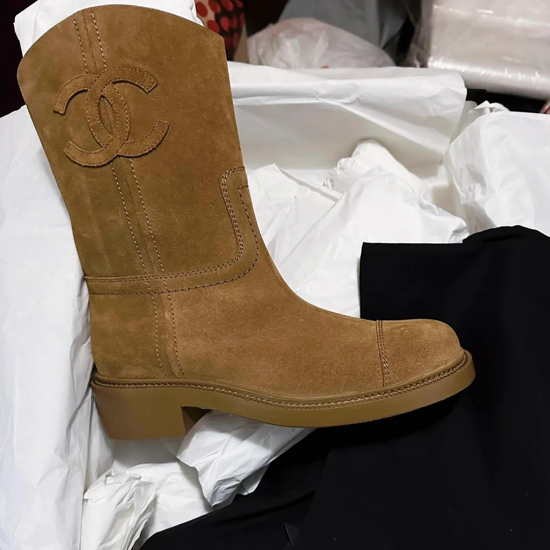 Women's Boots CHANEL 18198996