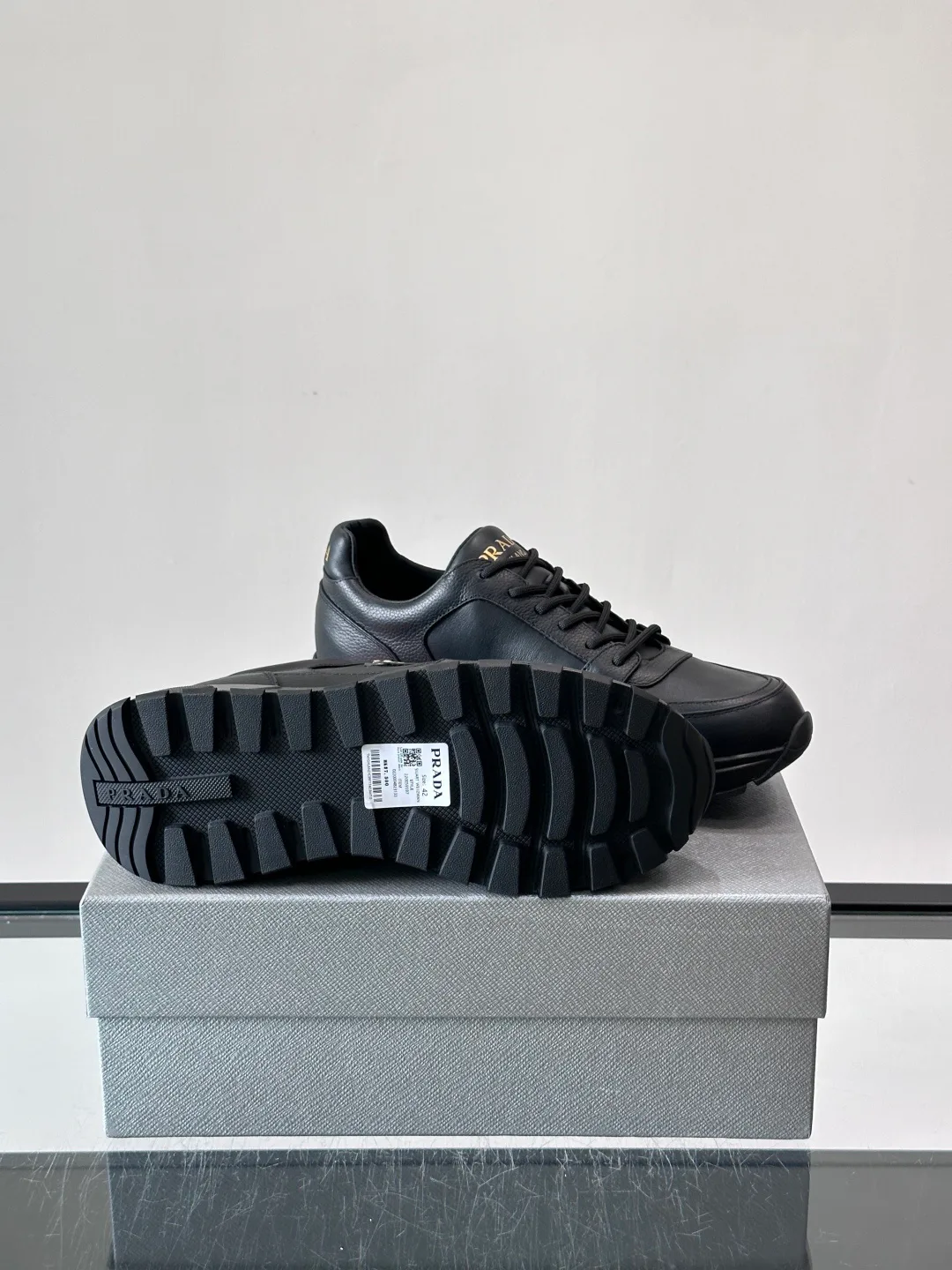 Women's Sneakers PRADA 18102657