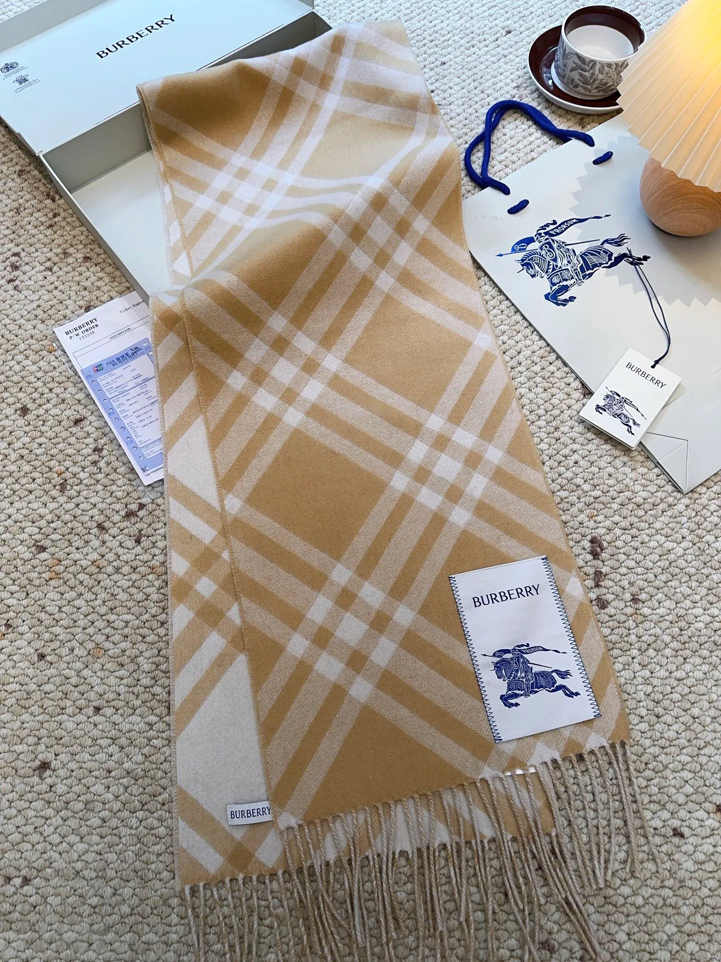 Scarves BURBERRY 18105487