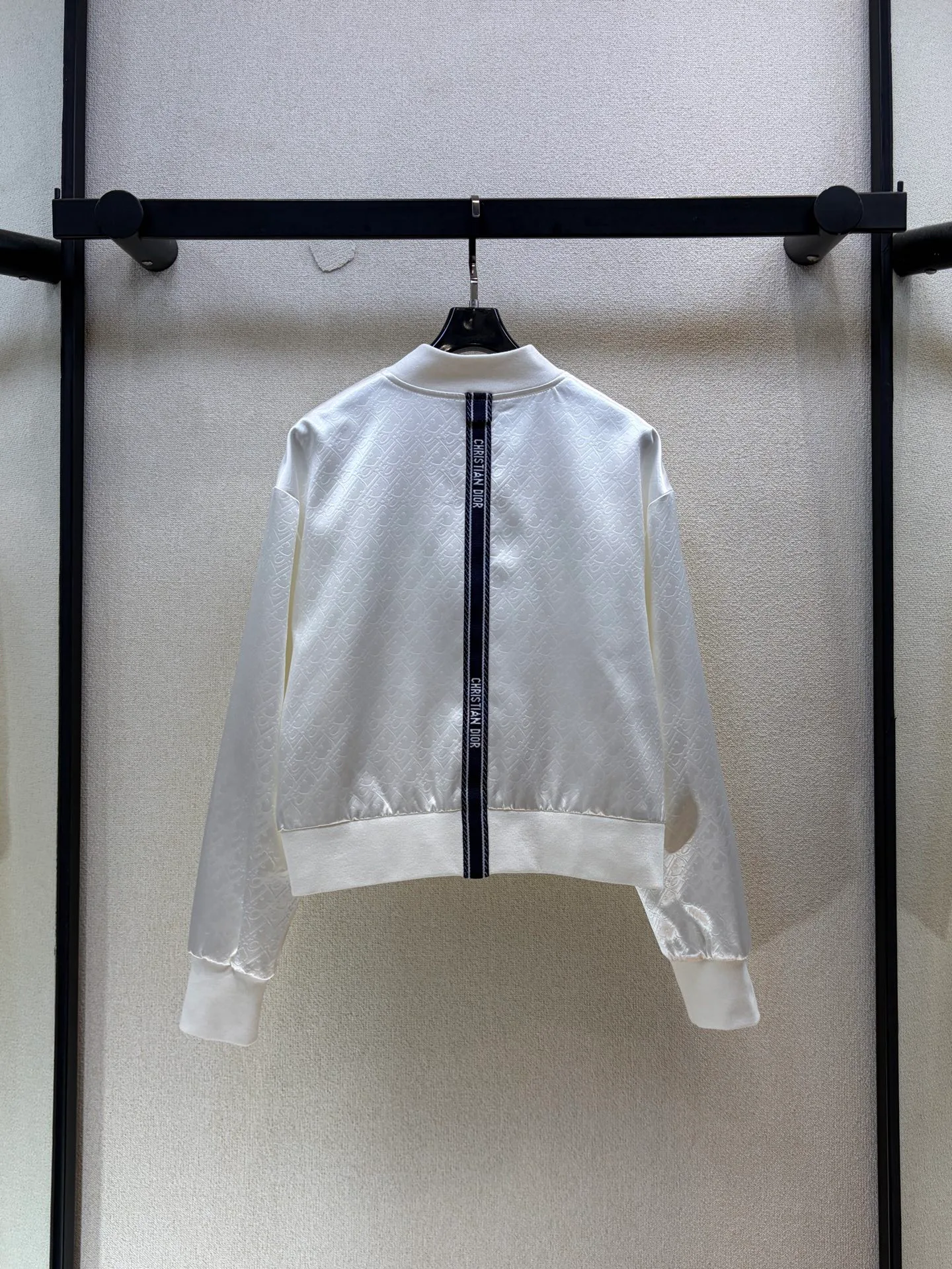 Куртки И Пуховики Женские Christian Dior 18605930