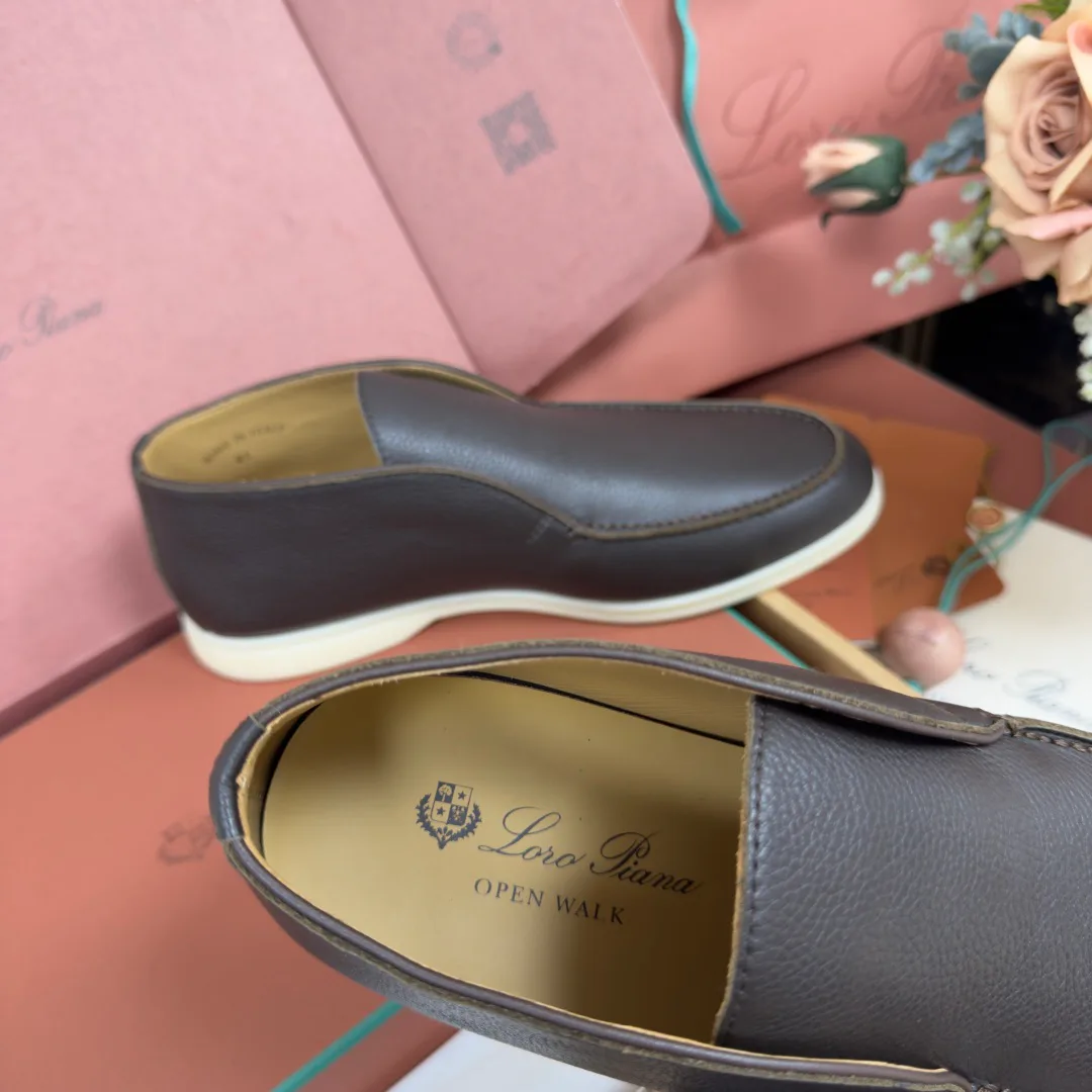 Men's Loafers And Dress Shoes LORO PIANA 18101816