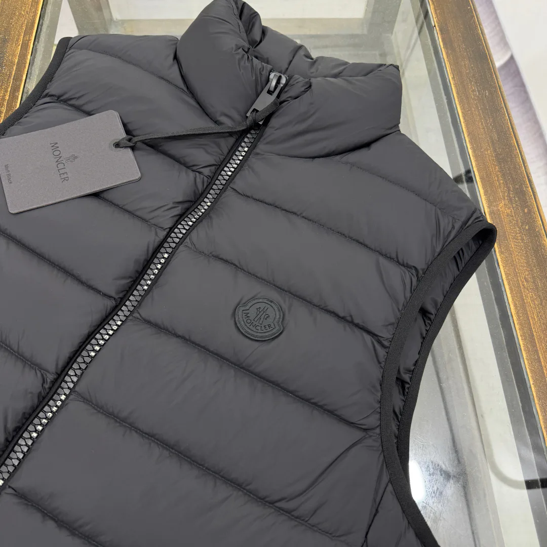 Women's Vests MONCLER 18001982
