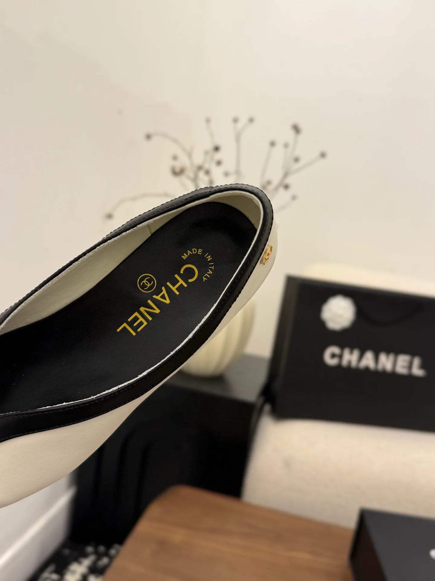 Women's Ballet Flats CHANEL 18034474