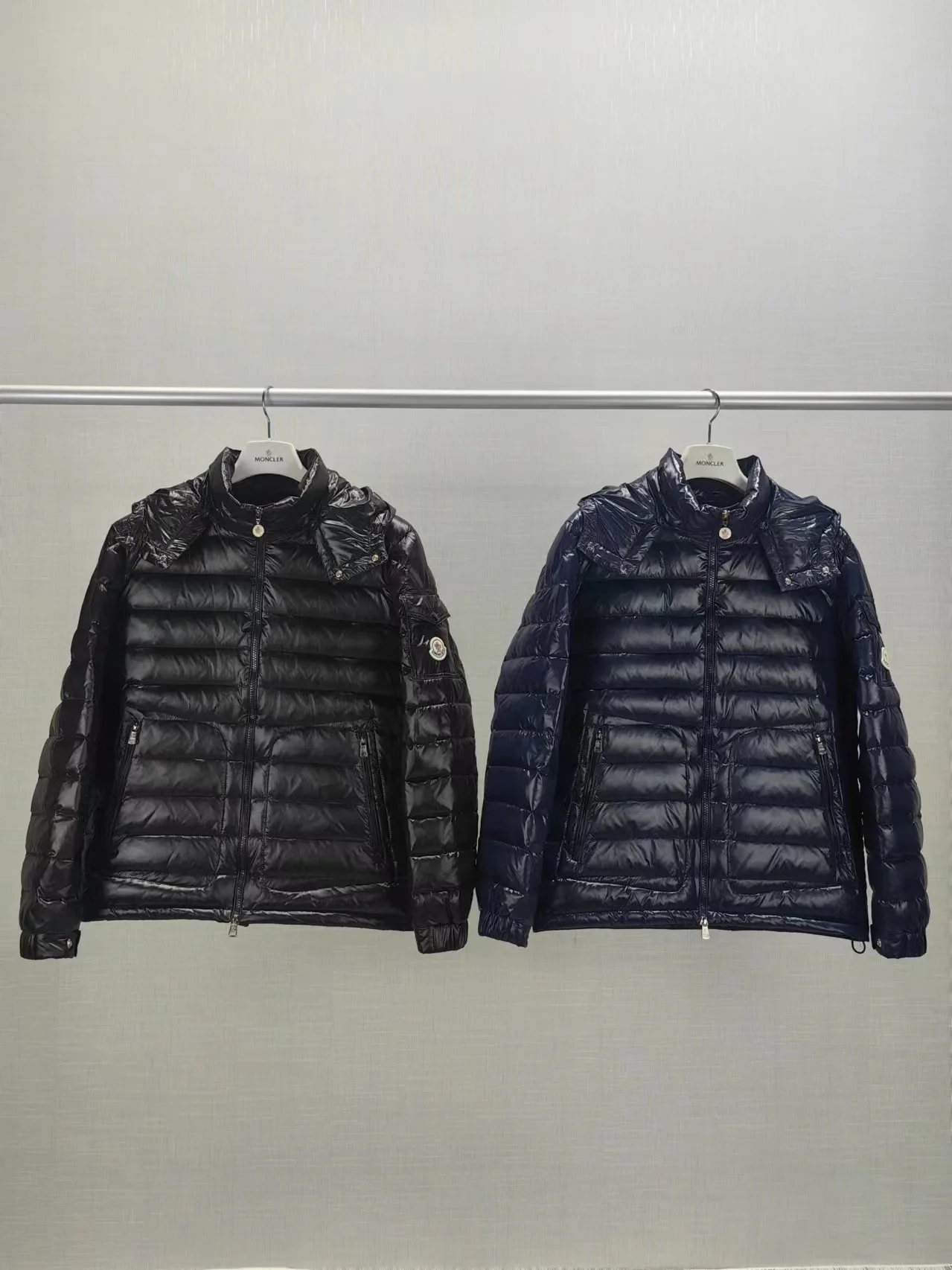Women's Jackets And Down Jackets MONCLER 18098785