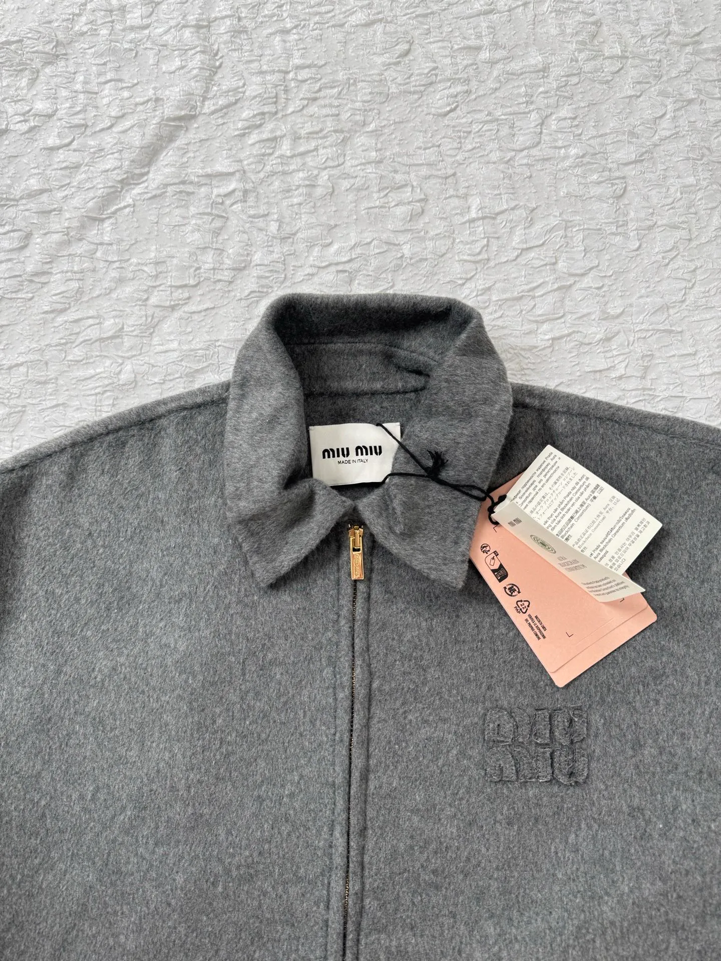 Куртки И Пуховики Мужские Miu Miu 18645169