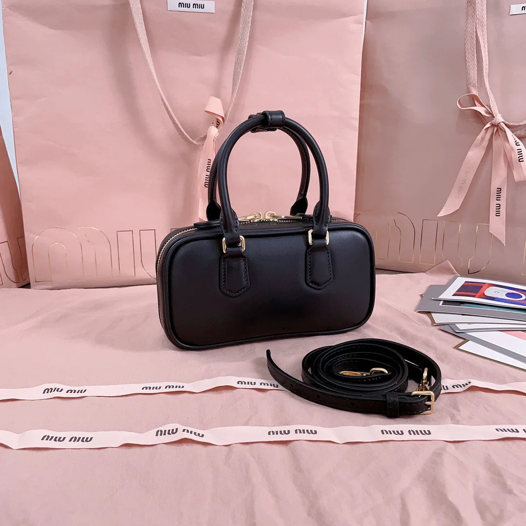 Классические Сумки Женские Miu Miu 18602527