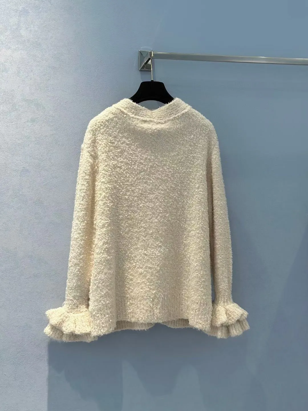 Women's Jumpers And Sweaters CHANEL 18363166