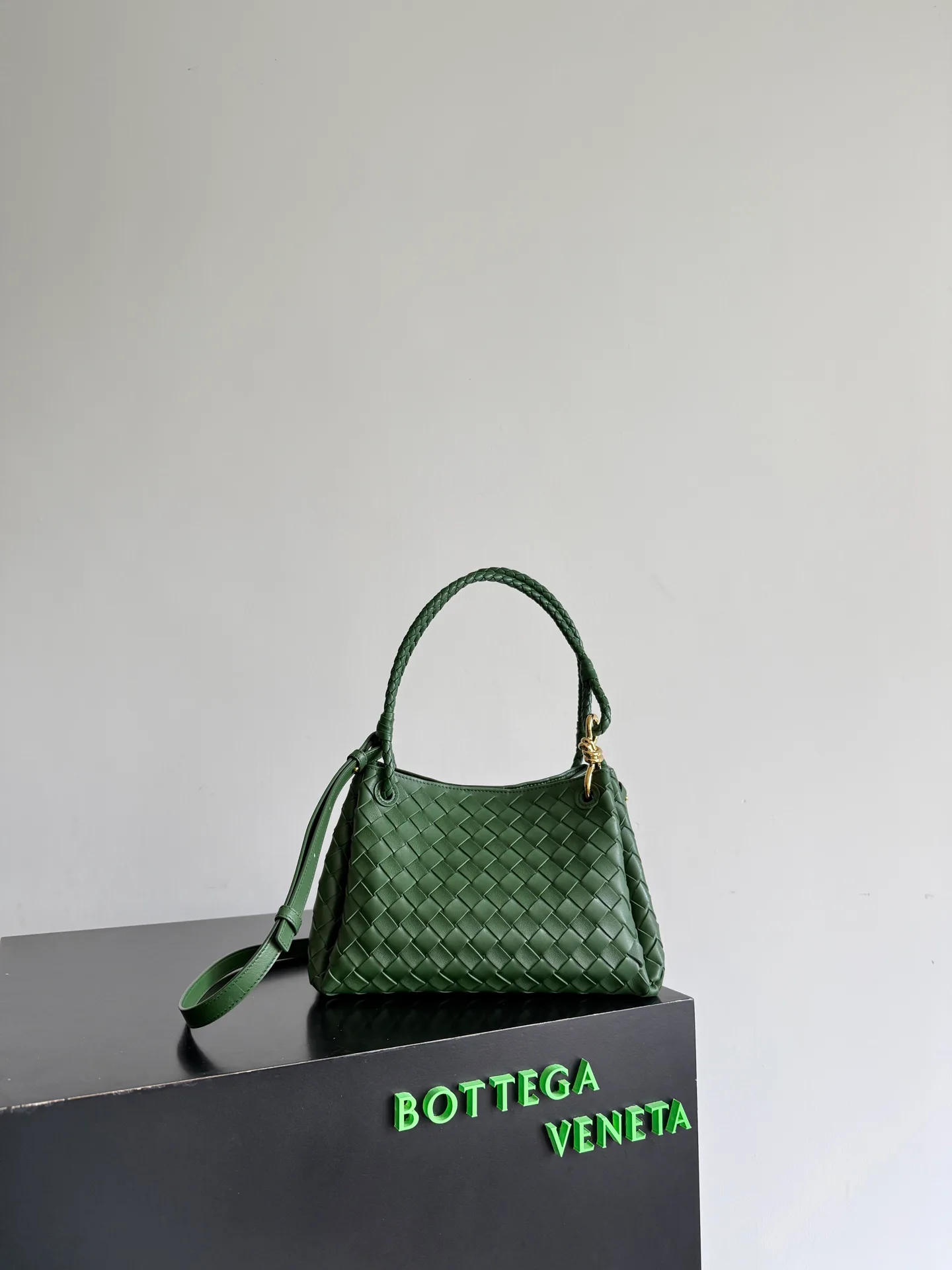 Women's Classic Handbags BOTTEGA VENETA 18367494