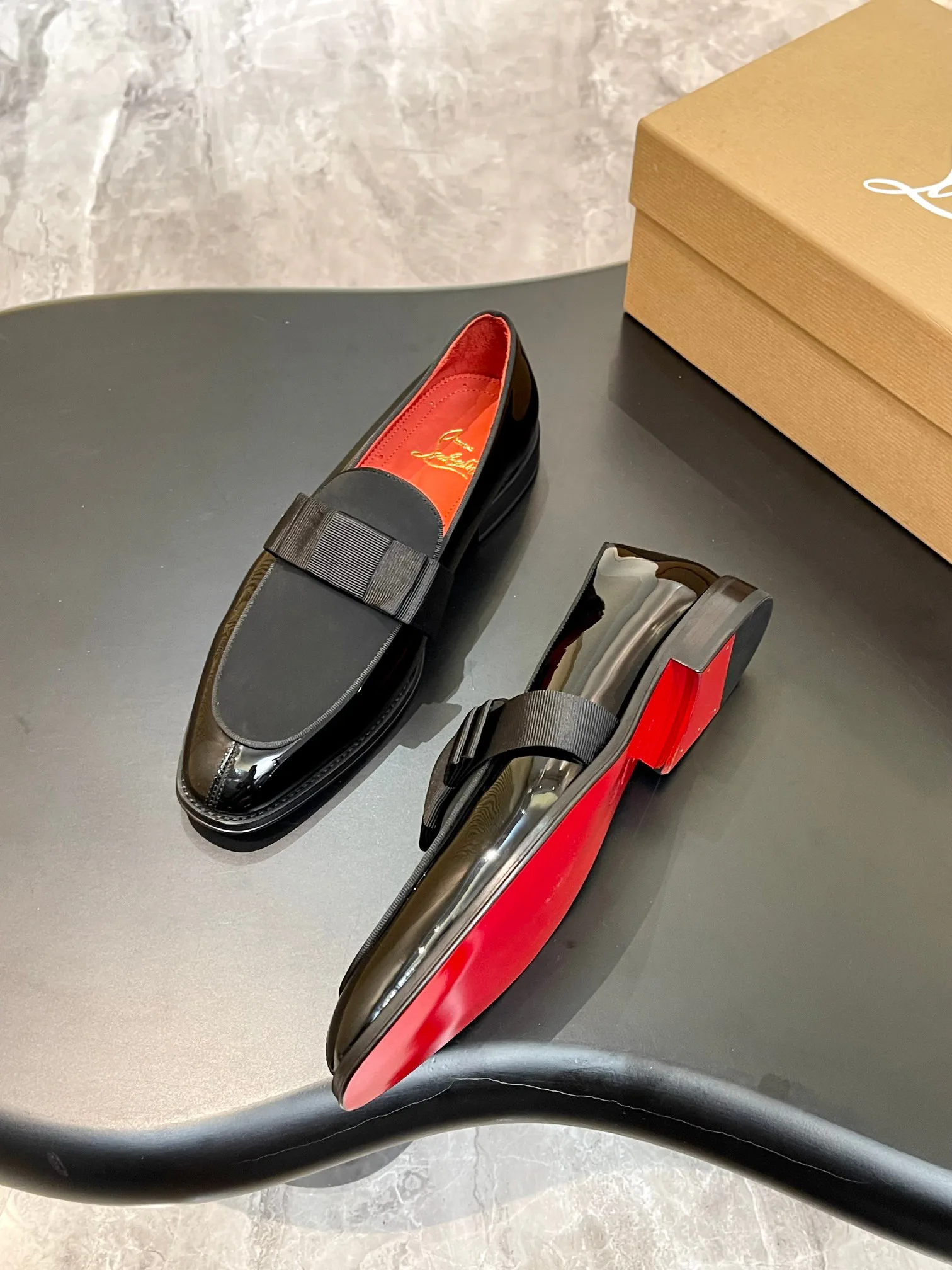 Men's Loafers And Dress Shoes CHRISTIAN LOUBOUTIN 18117251