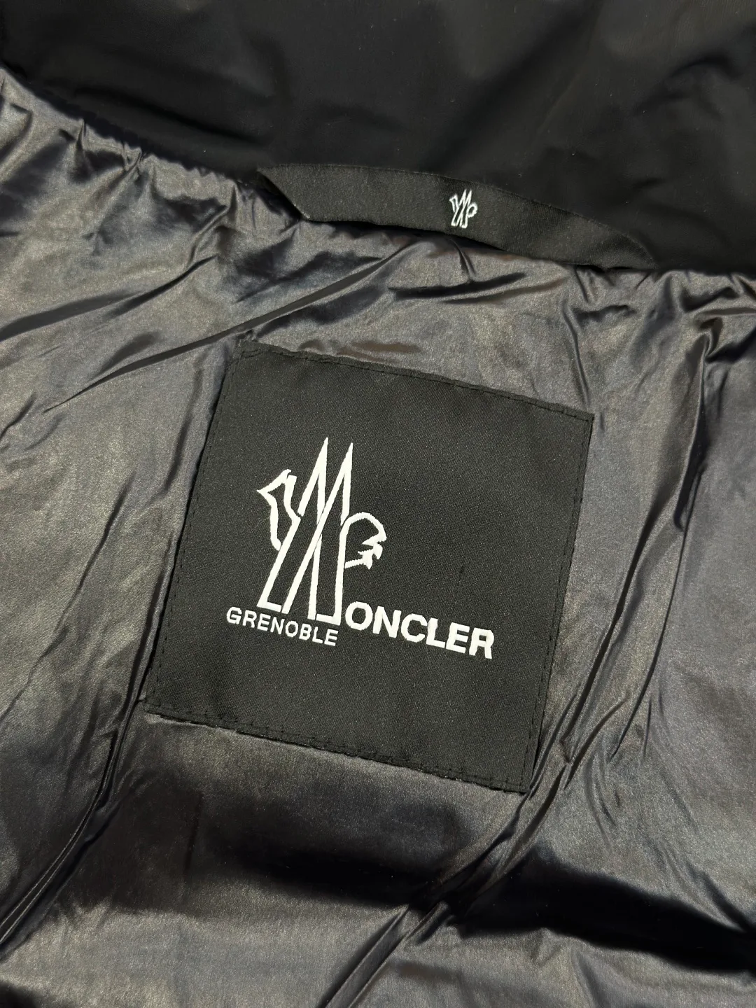 Men's Jackets And Down Jackets MONCLER 18359913