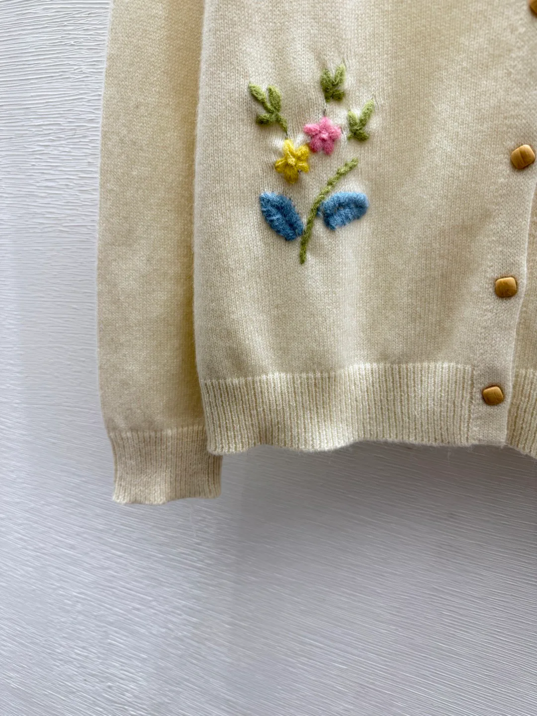 Women's Jumpers And Sweaters CHANEL 18185294