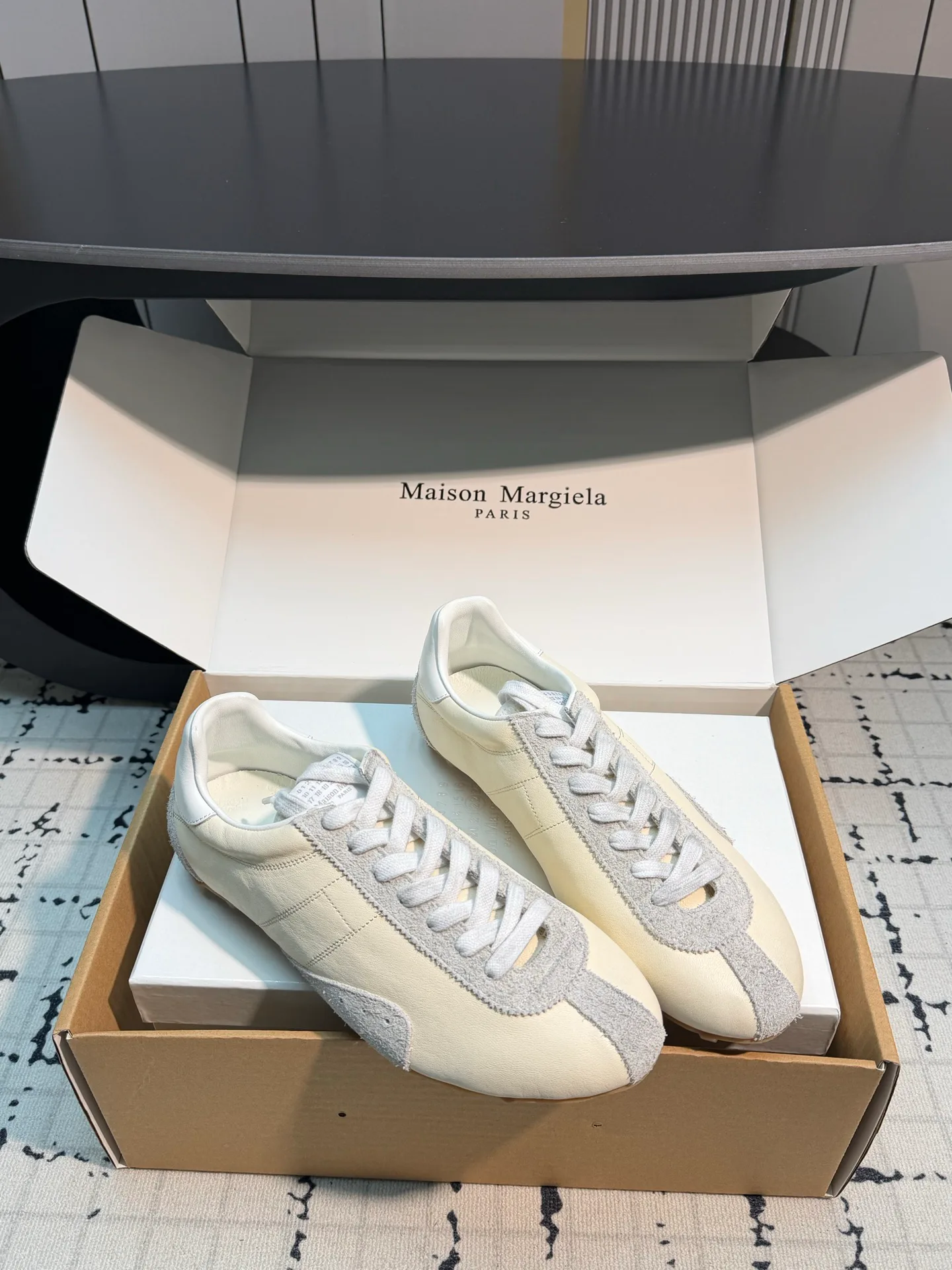Women's Sneakers MAISON MARGIELA 18547324