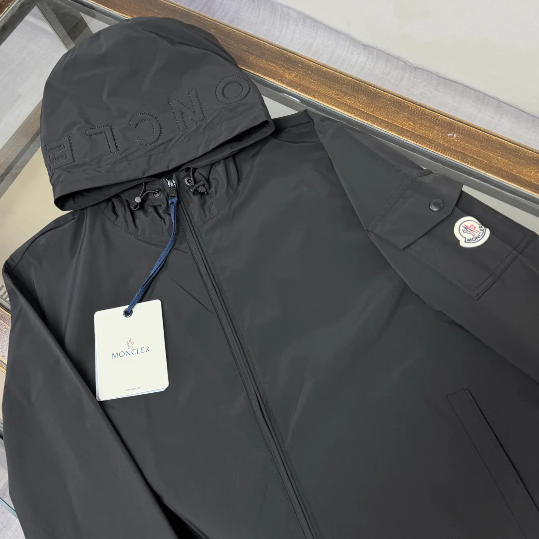 Men's Jackets And Down Jackets MONCLER 18416533