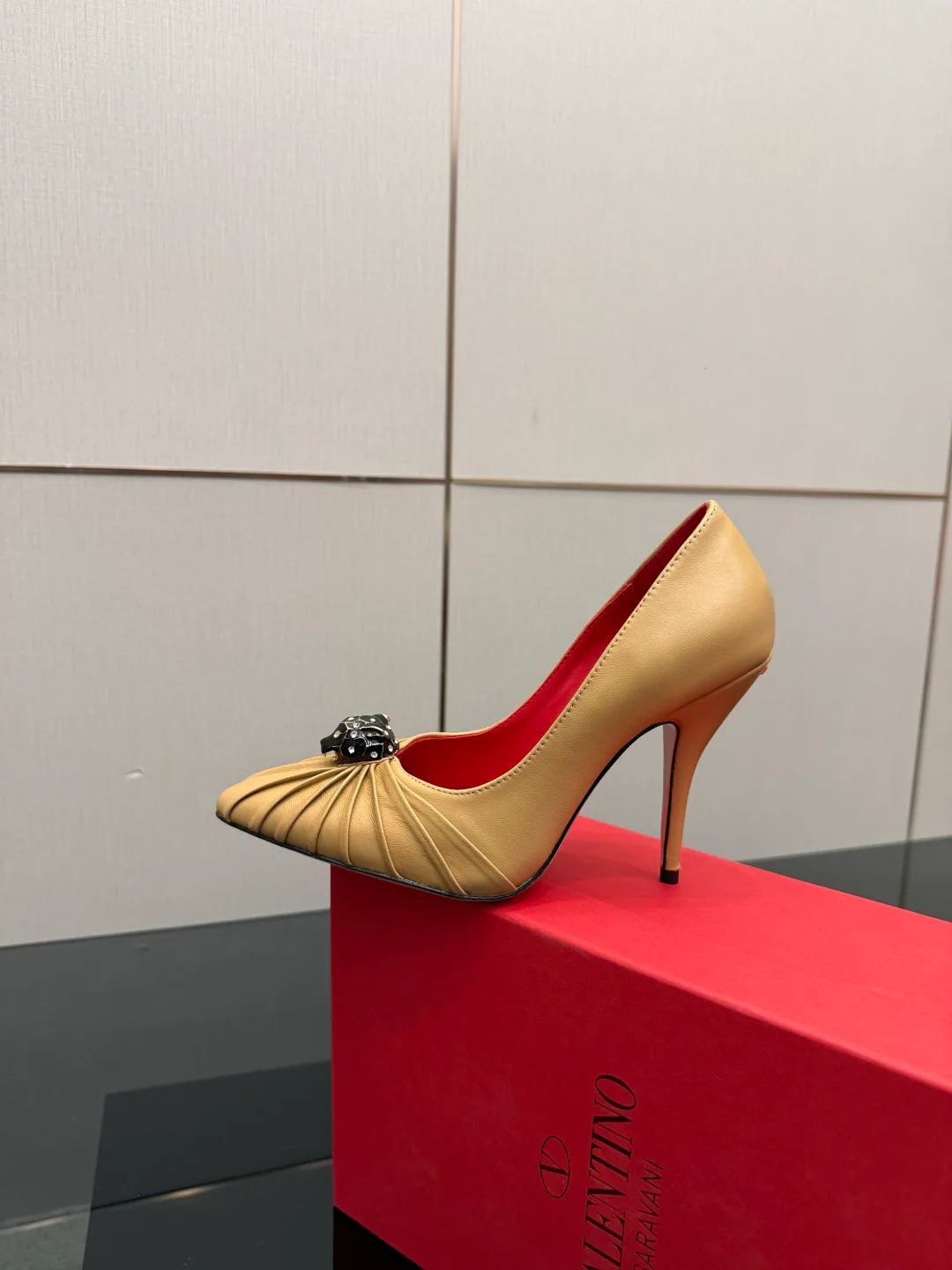 Women's Heels VALENTINO 17467429