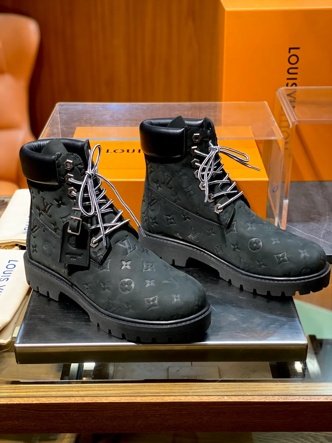 Ботинки Женские Louis Vuitton 18562061