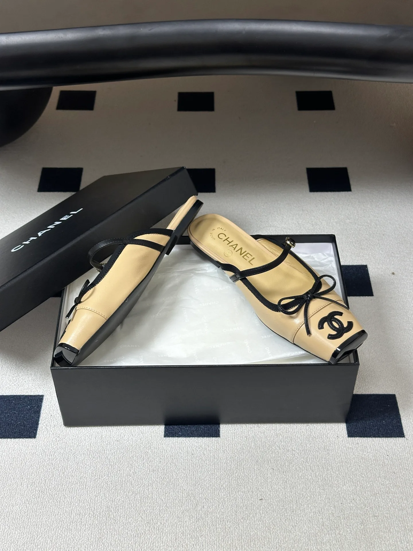 Women's Mules And Clogs CHANEL 17338407