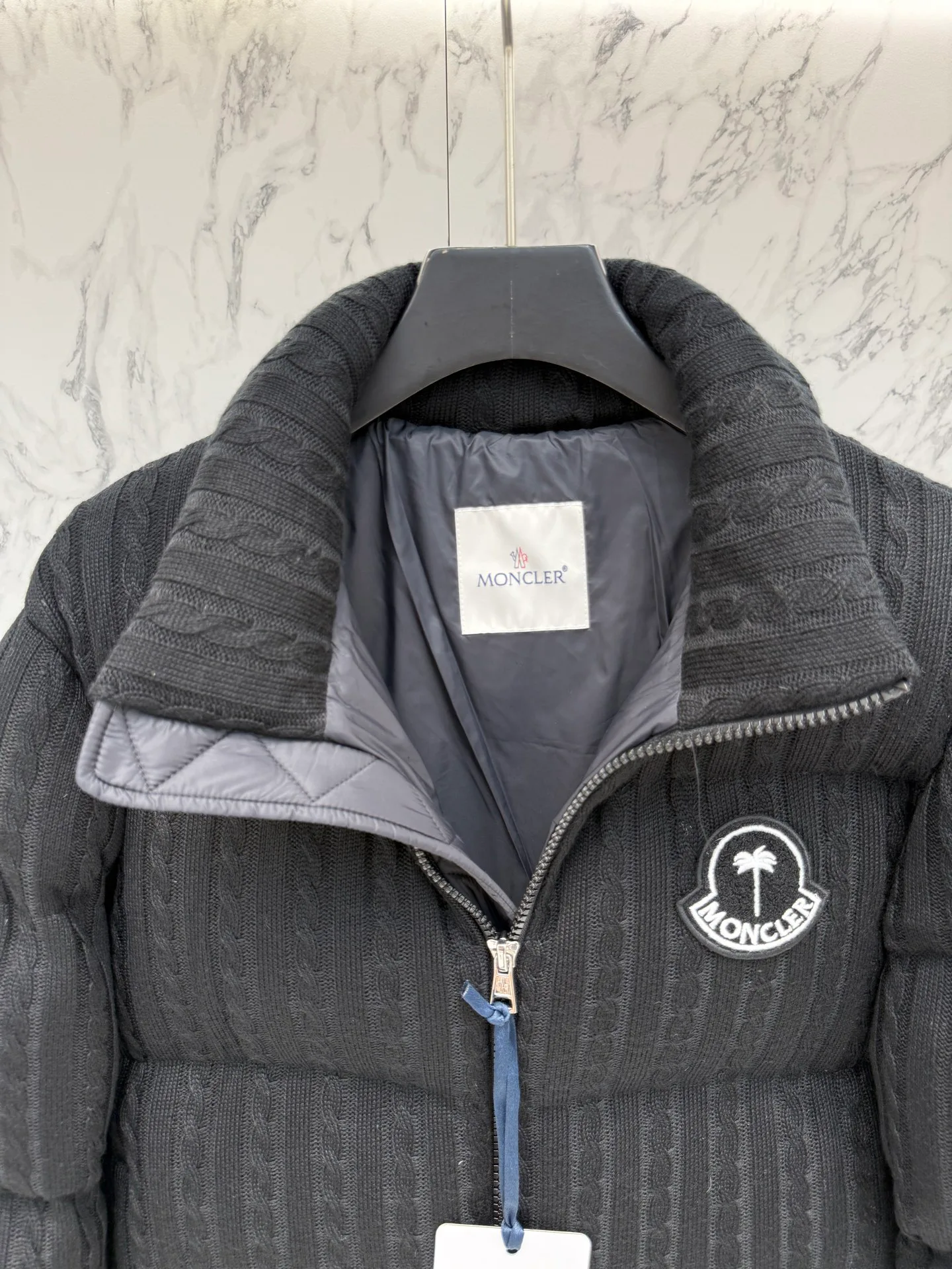 Men's Jackets And Down Jackets MONCLER 18188652