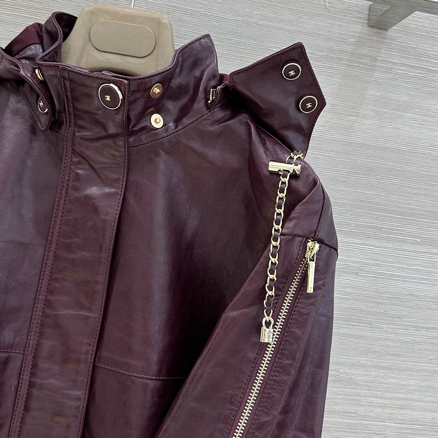 Women's Leather Jackets And Sheepskin Coats CHANEL 18173020