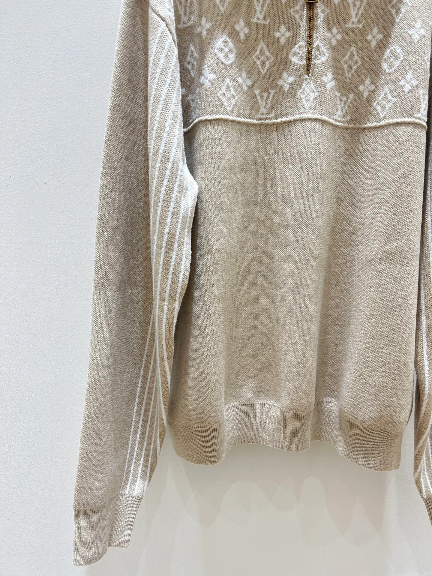 Women's Jumpers And Sweaters LOUIS VUITTON 18097439