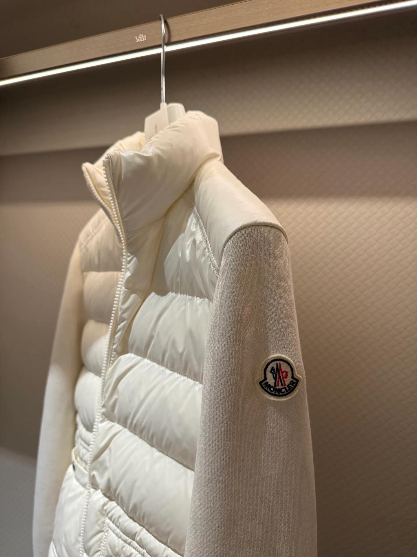 Women's Jackets And Down Jackets MONCLER 17821502