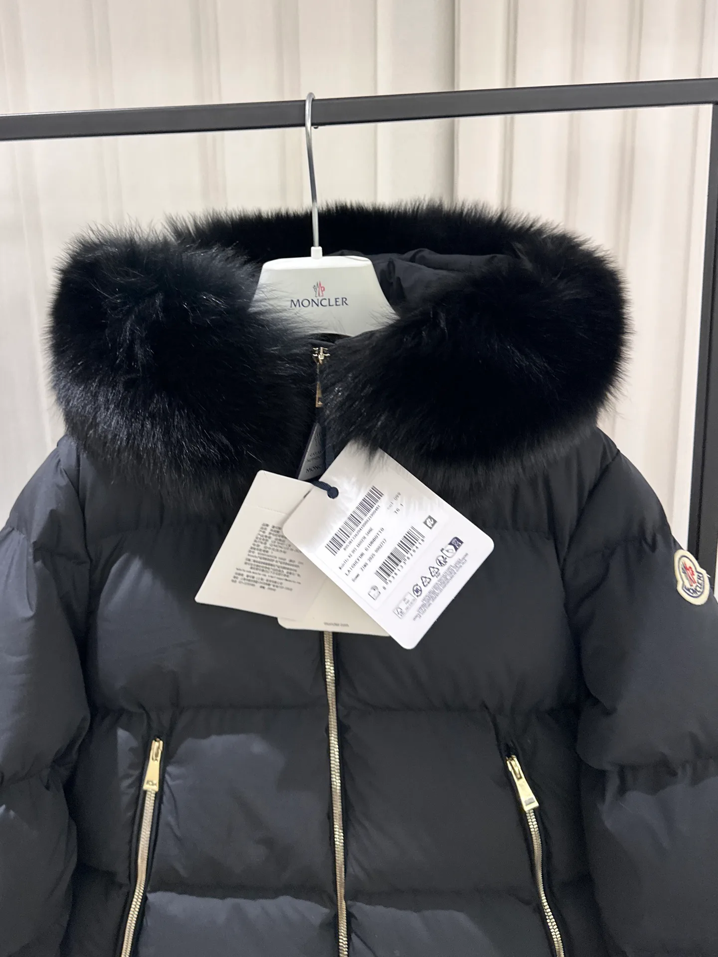 Men's Jackets And Down Jackets MONCLER 17898008