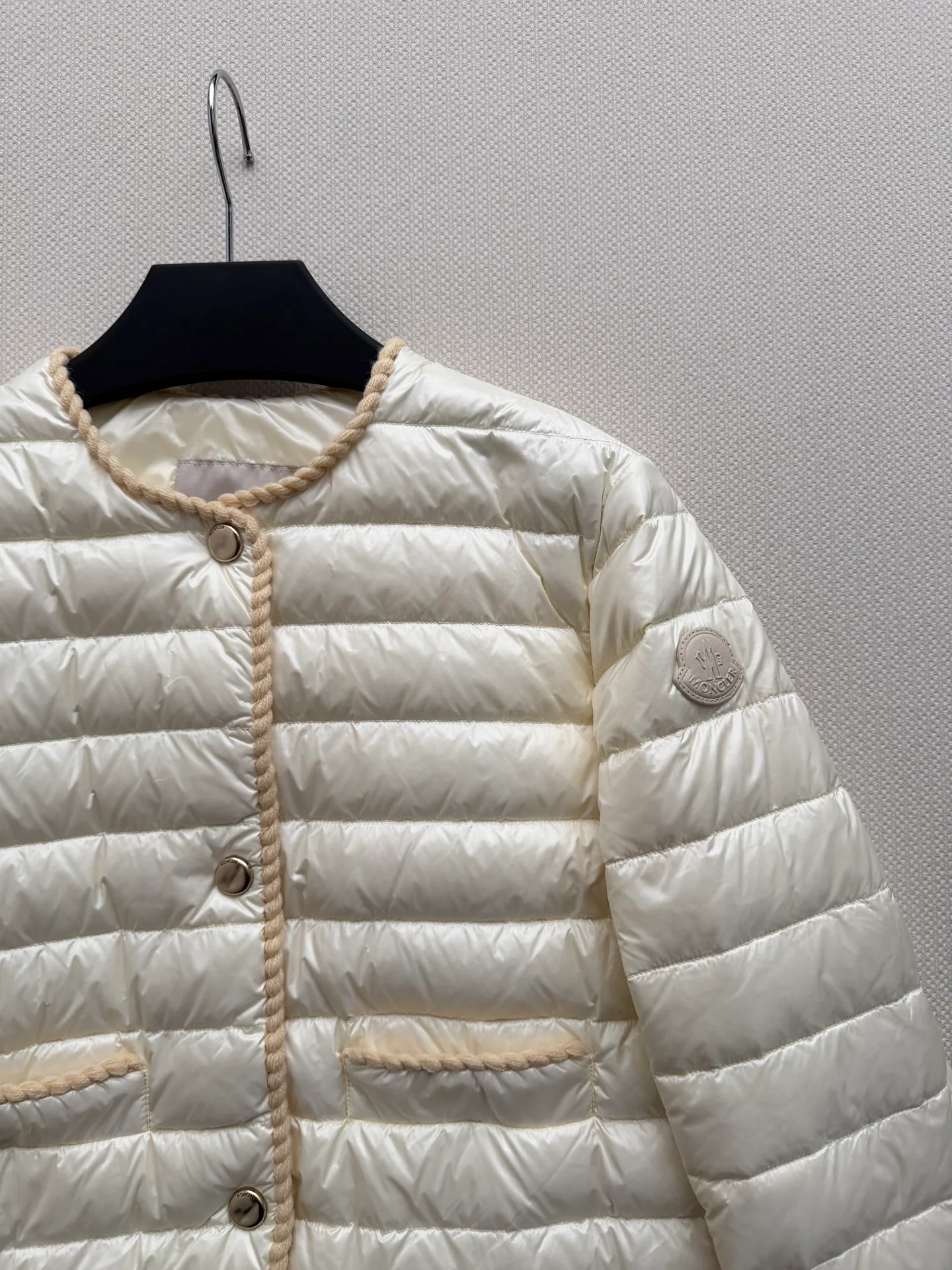 Women's Jackets And Down Jackets MONCLER 17897233