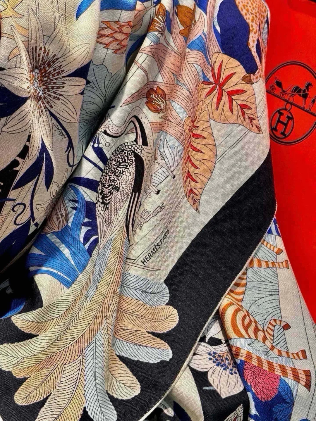 Silk Scarves HERMES 18322193