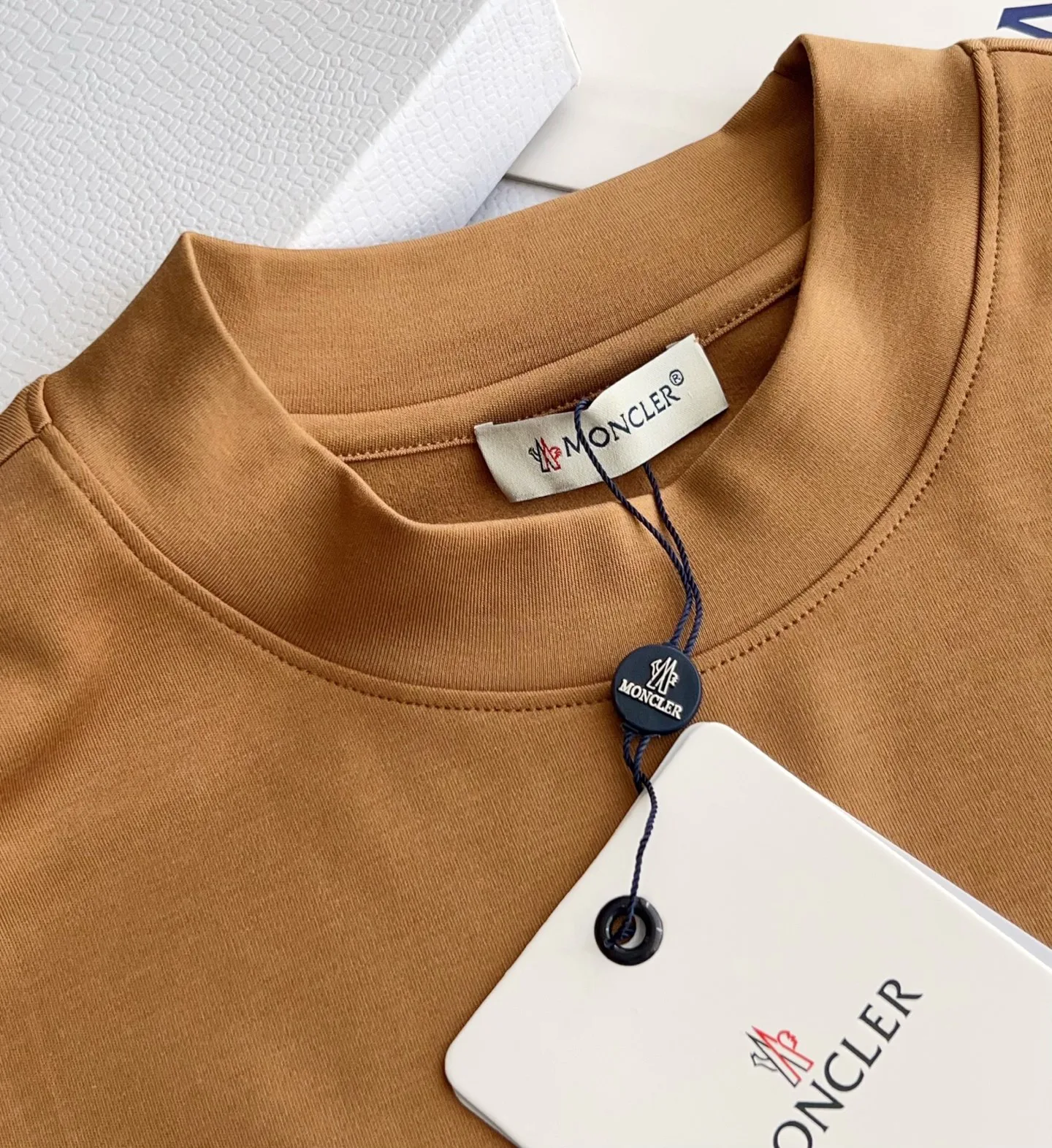Men's T-Shirts MONCLER 18469170