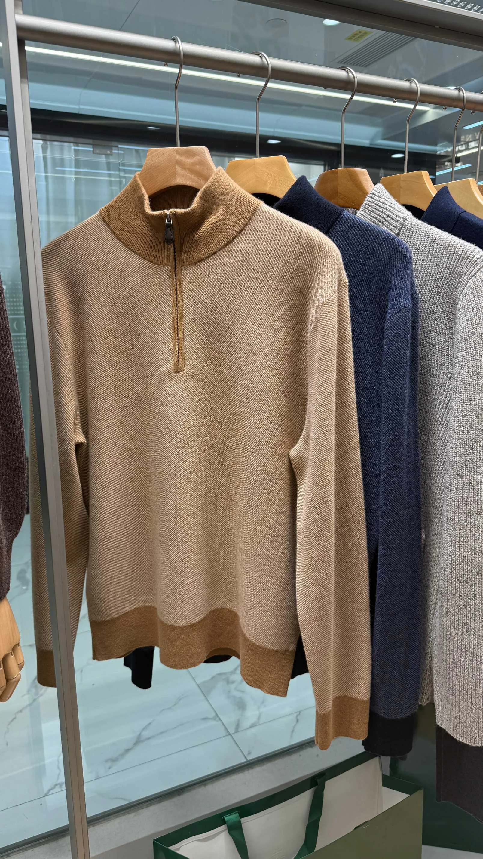 Men's Jumpers And Sweaters LORO PIANA 18084896