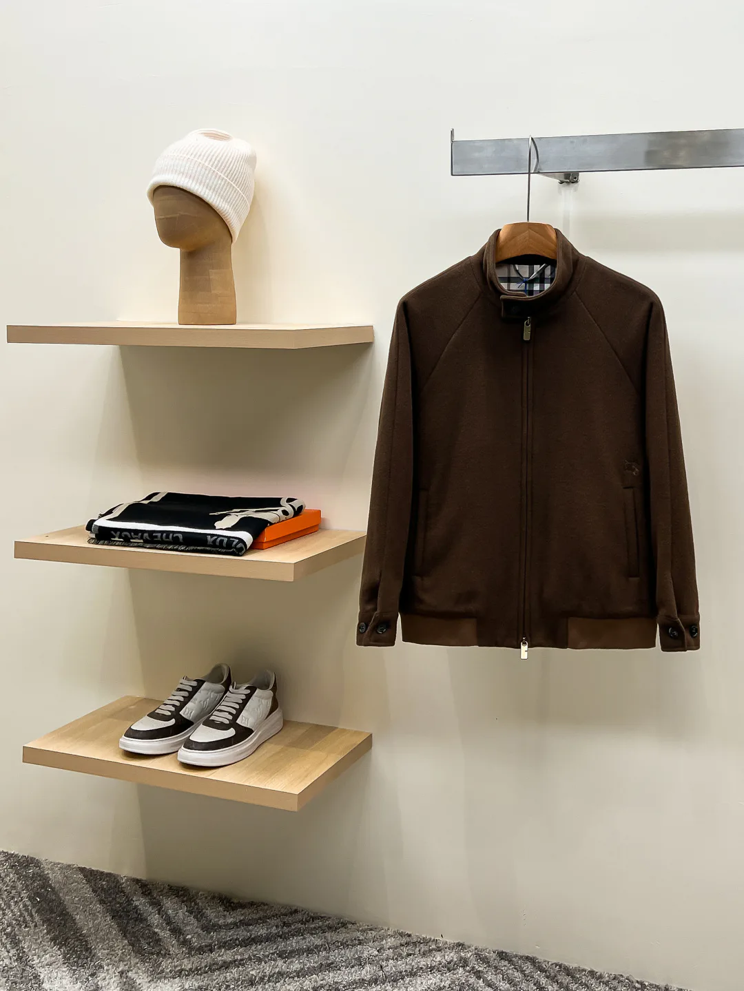 Men's Jackets And Down Jackets BURBERRY 18499087