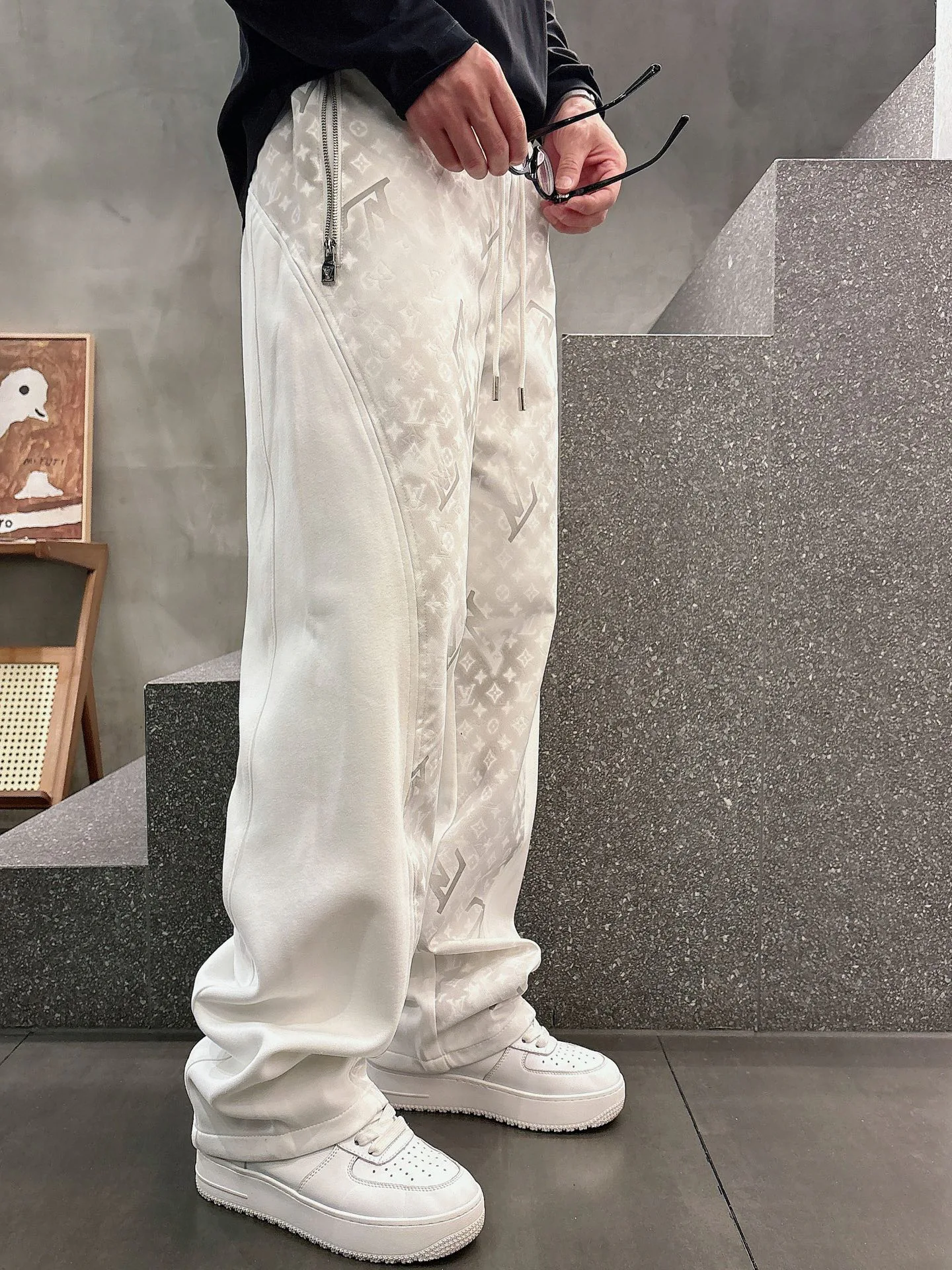 Men's Trousers LOUIS VUITTON 18340436