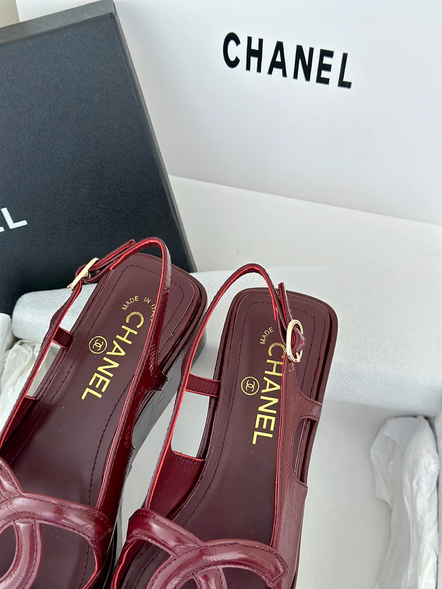 Women's Open-Toe Sandals CHANEL 18143040