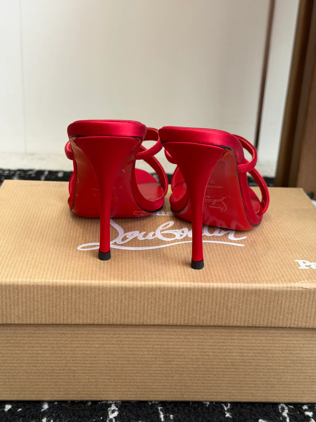 Women's Open-Toe Sandals CHRISTIAN LOUBOUTIN 17936545