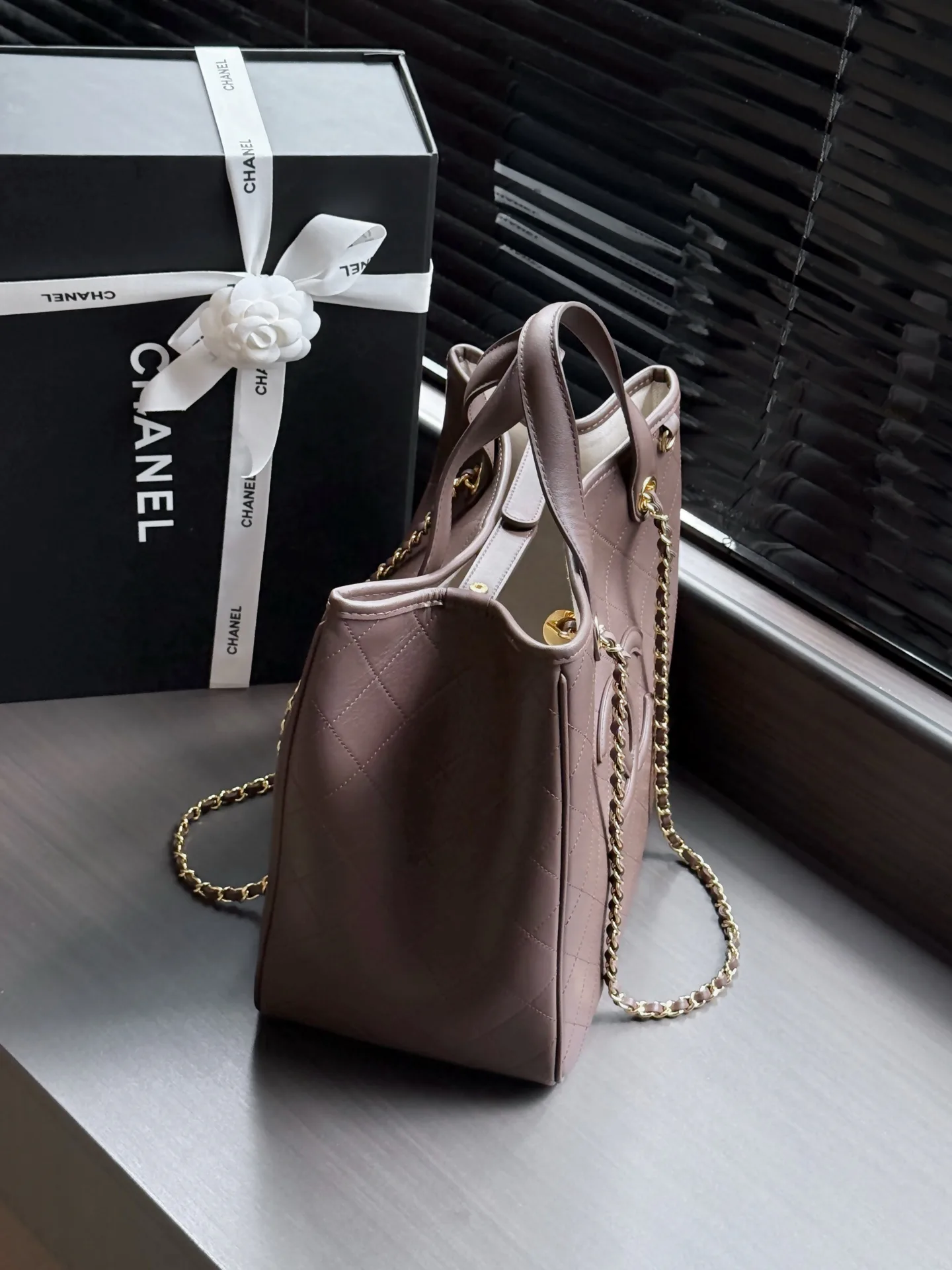 Women's Classic Handbags CHANEL 18147777