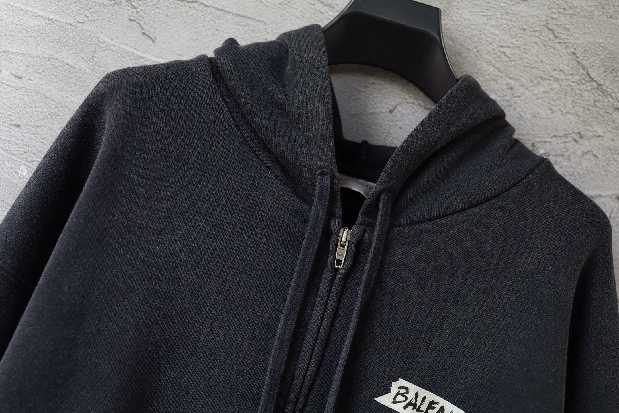 Men's Sweatshirts And Hoodies BALENCIAGA 18303112