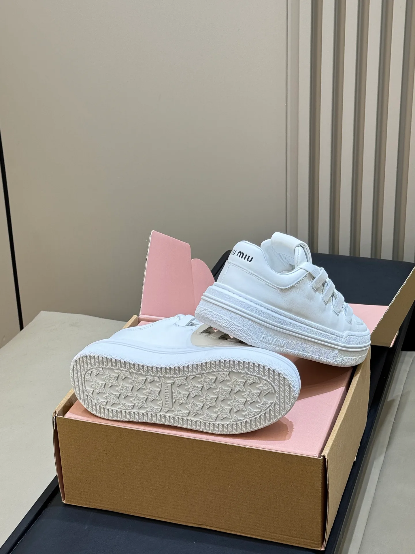 Women's Sneakers MIU MIU 18073096