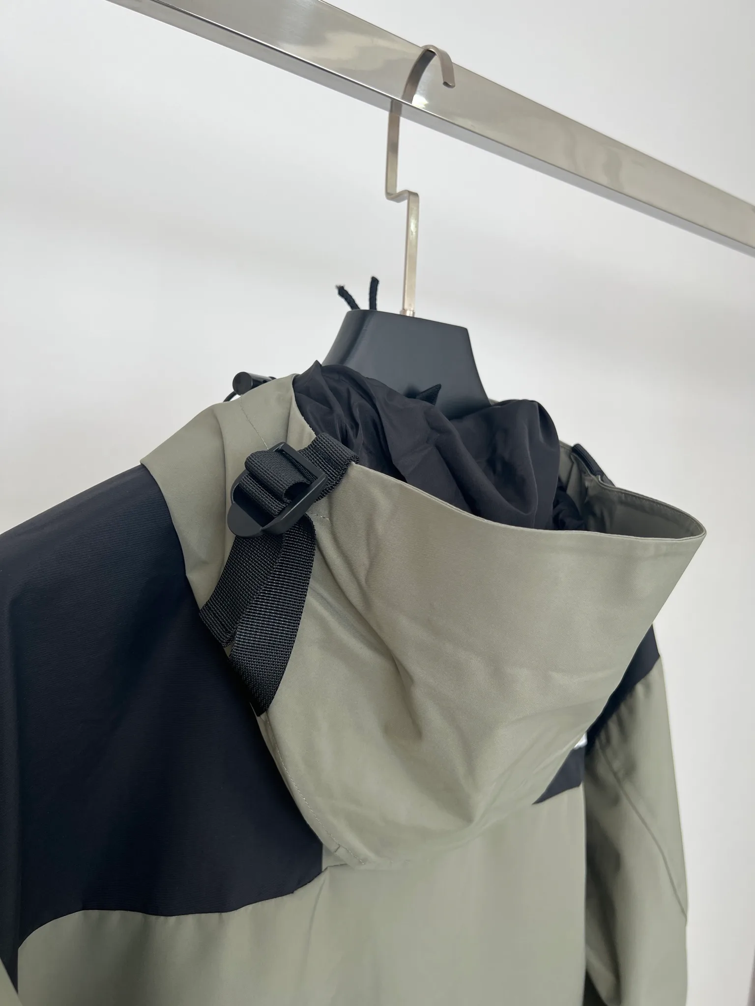Women's Jackets And Down Jackets THE NORTH FACE 18416107