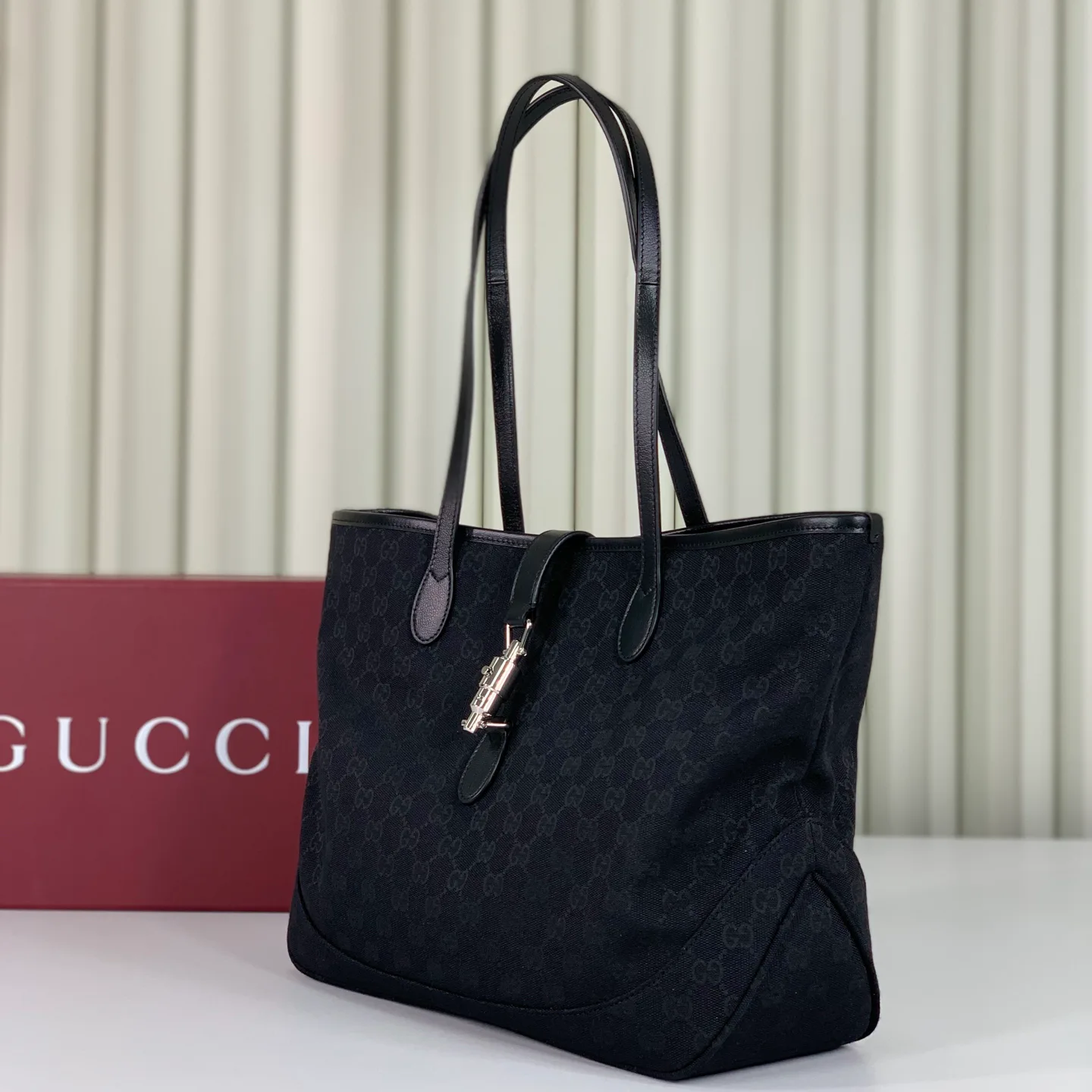Women's Classic Handbags GUCCI 17574165