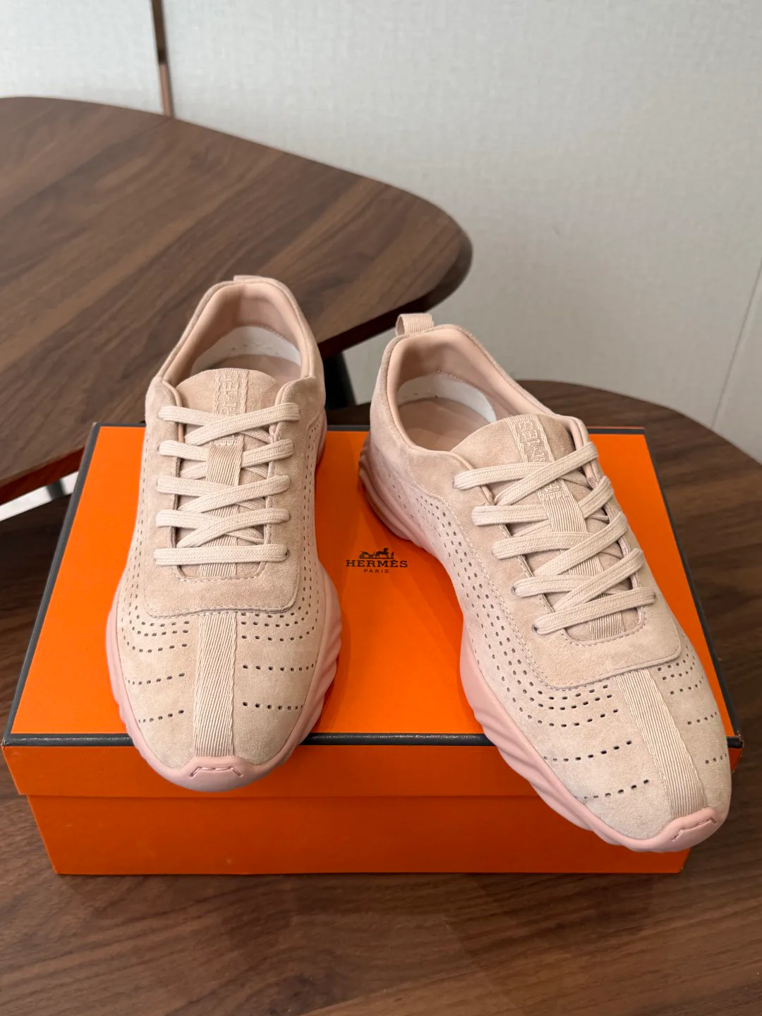 Women's Sneakers HERMES 17128304