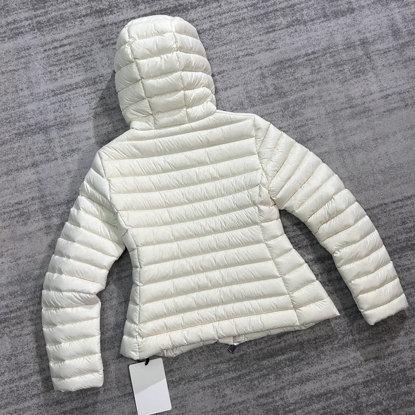 Women's Jackets And Down Jackets MONCLER 18133812