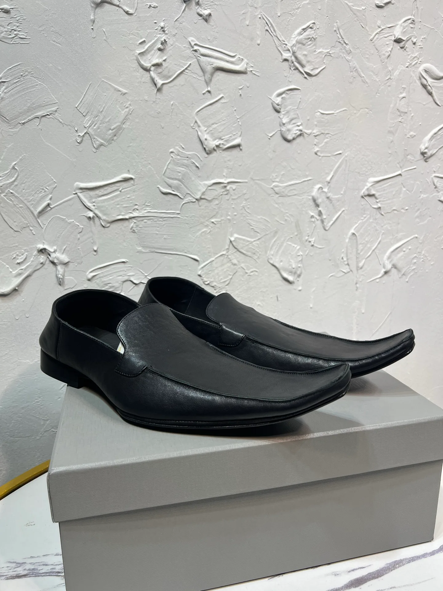 Men's Loafers And Dress Shoes BALENCIAGA 18225221
