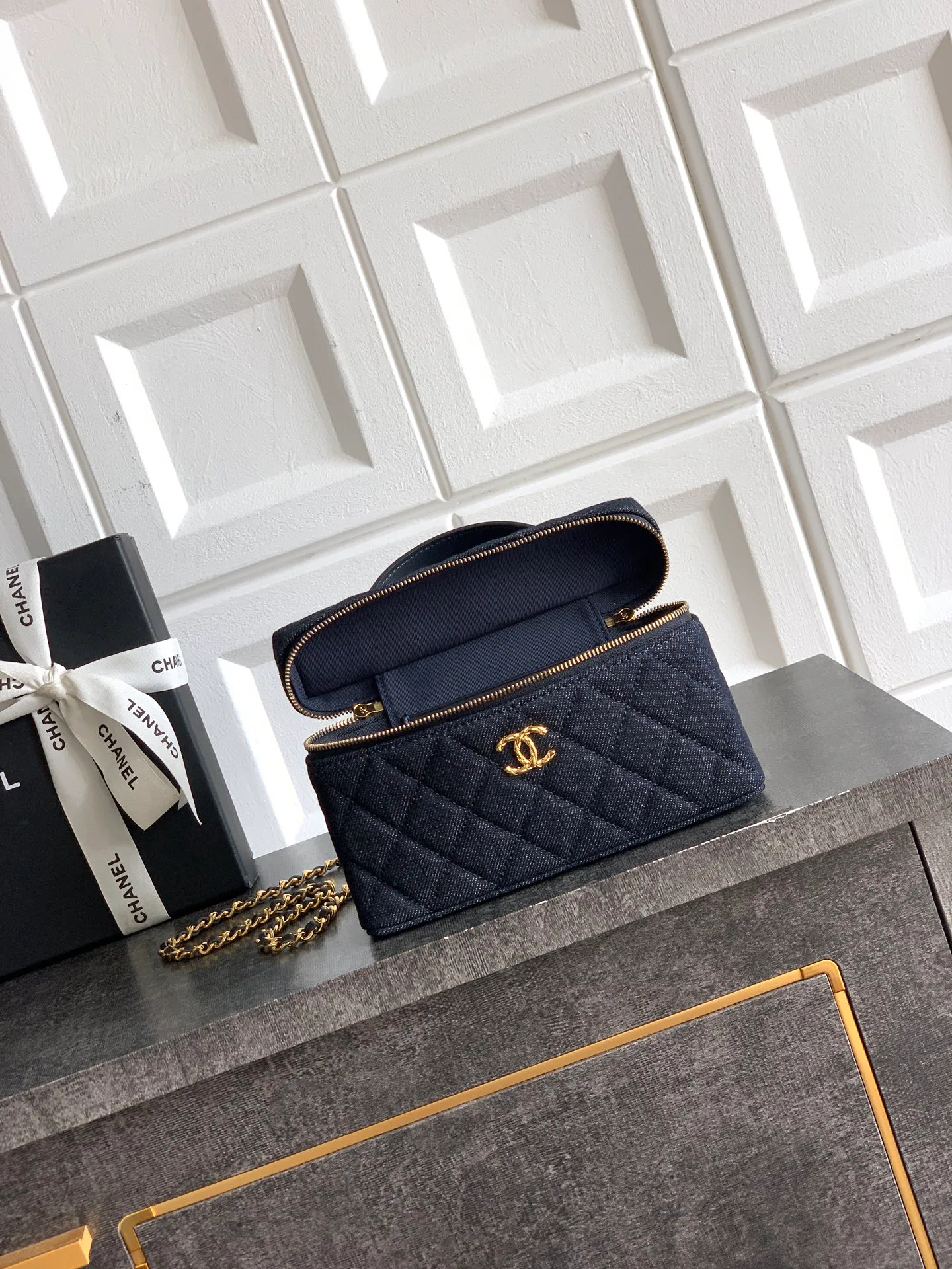 Классические Сумки Женские Chanel 18588843