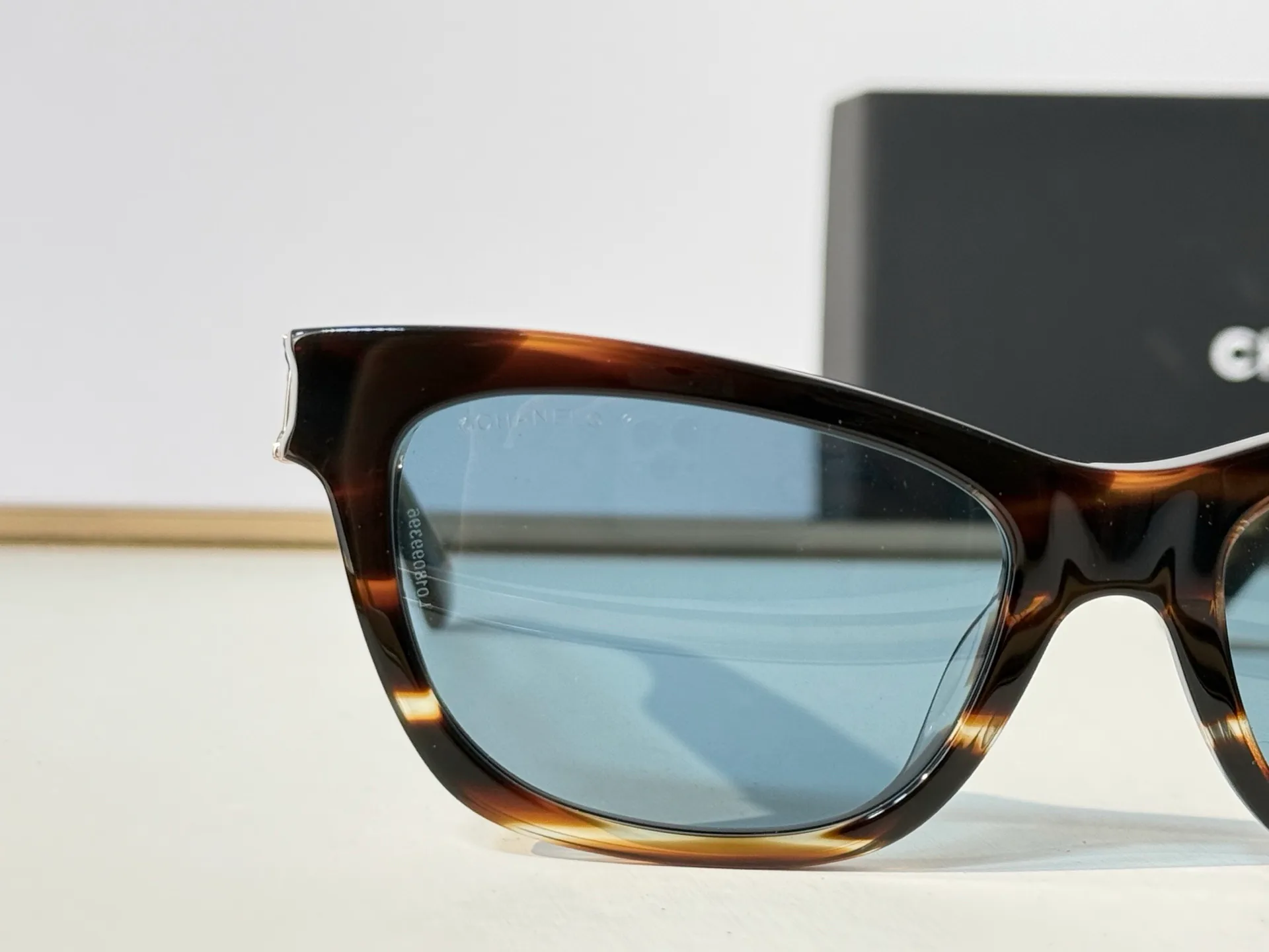 Glasses CHANEL 18404832