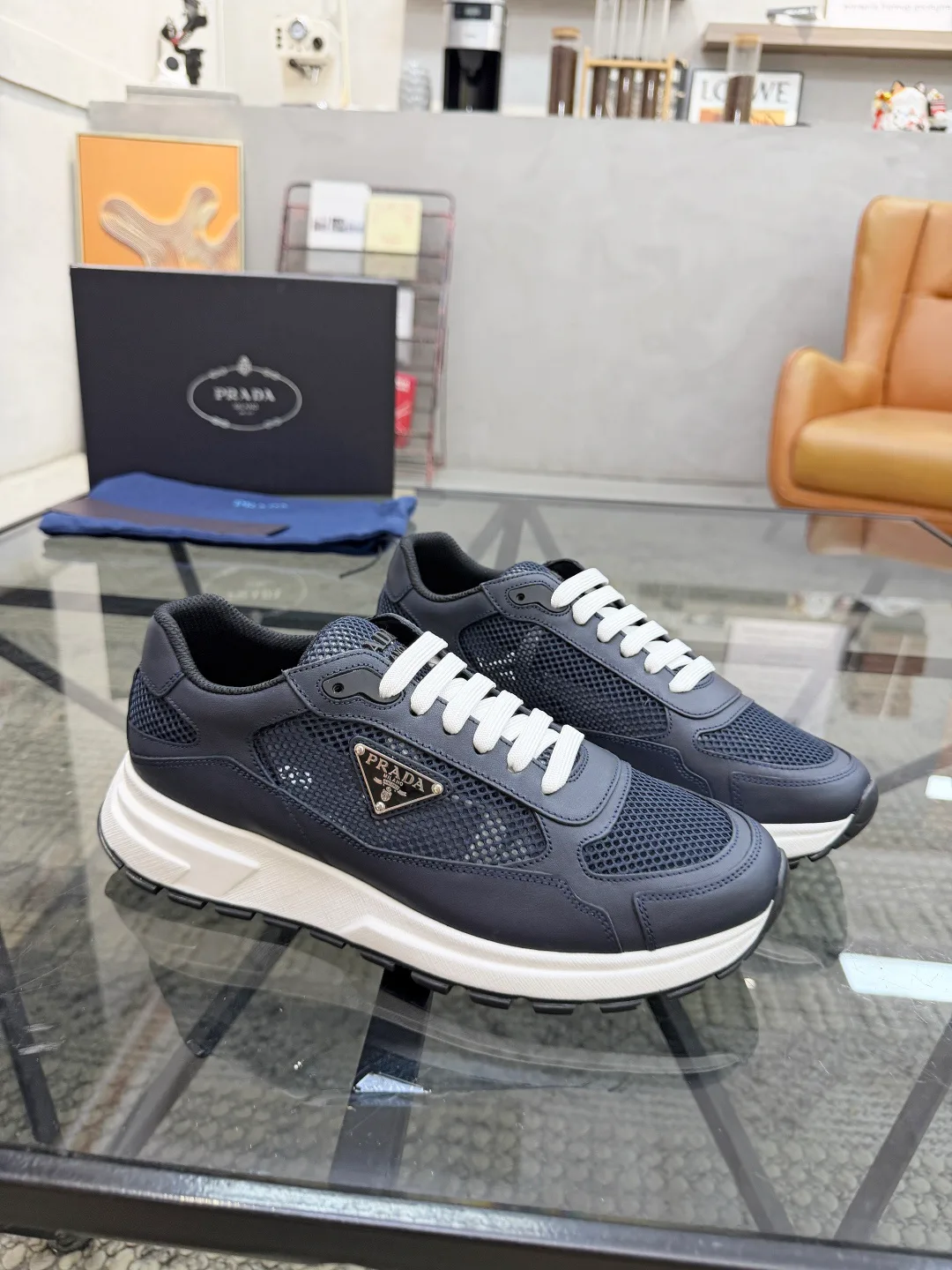 Men's Sneakers PRADA 18346373