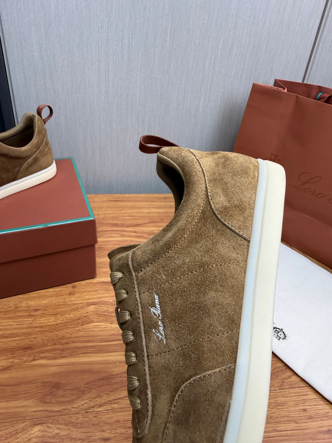 Кроссовки Мужские Loro Piana 18564269