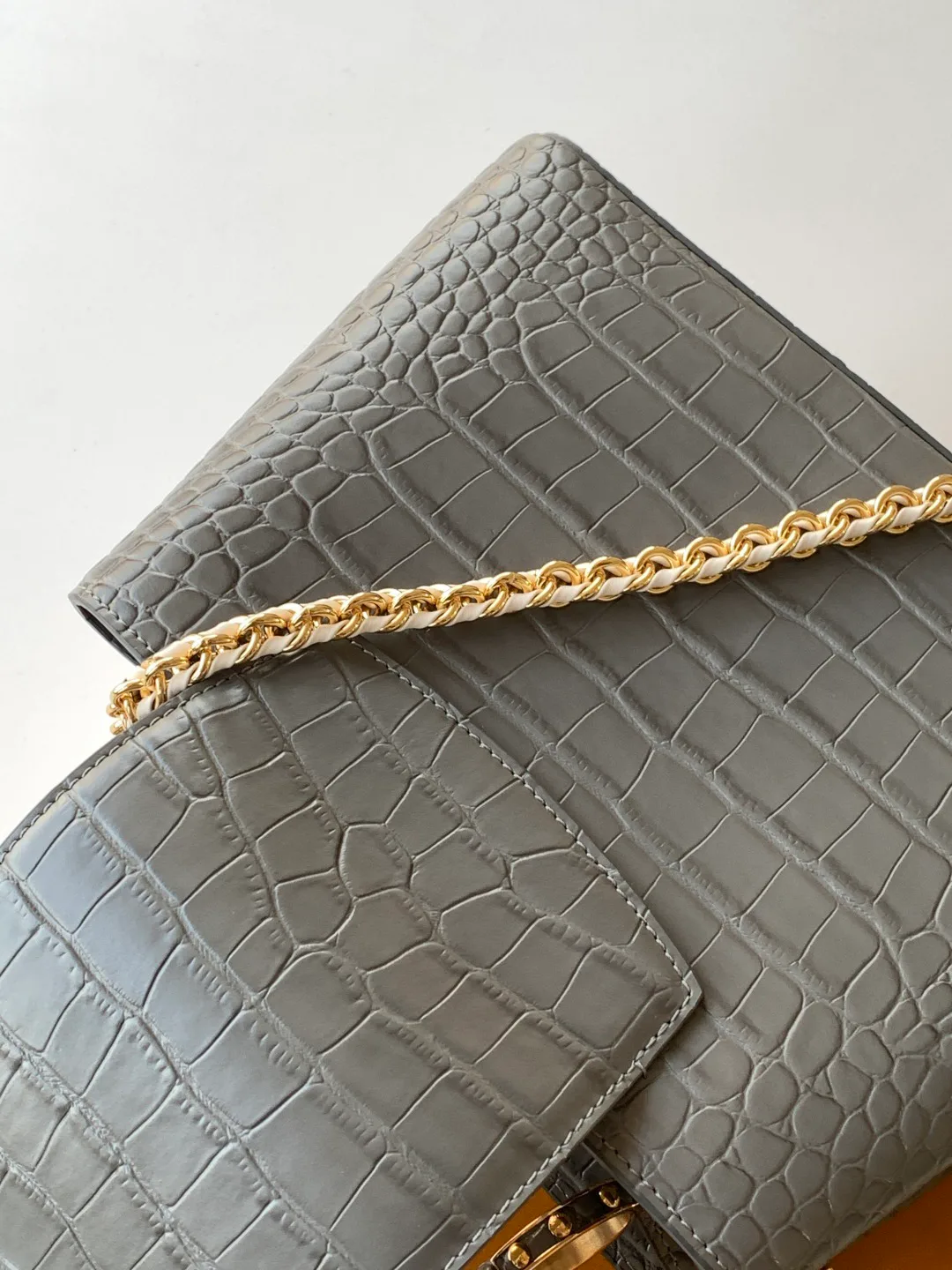 Women's Classic Handbags LOUIS VUITTON 18520939