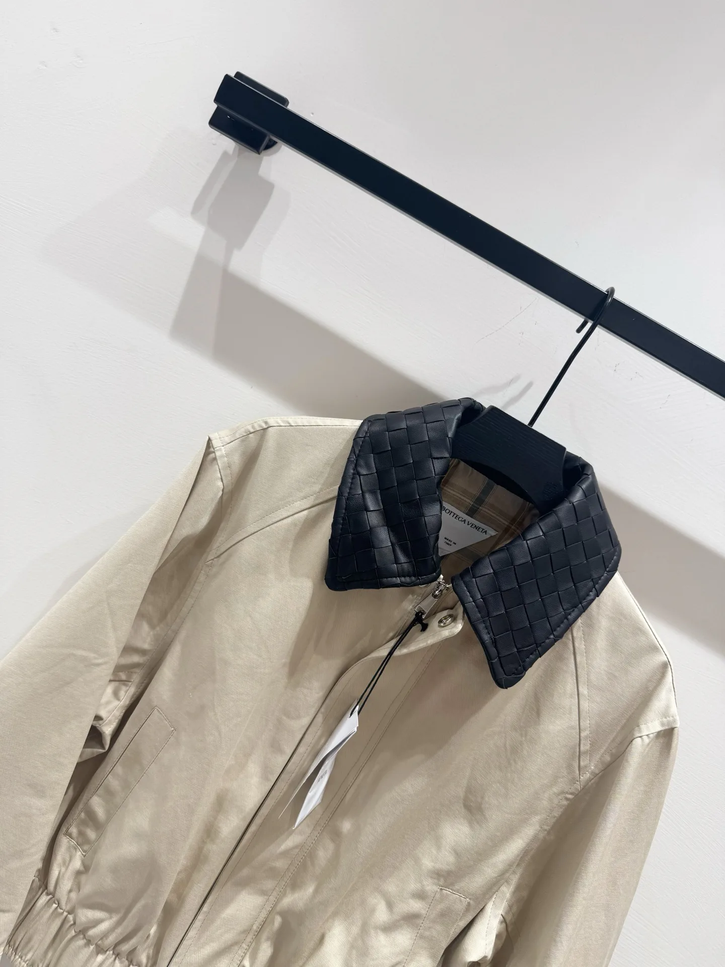 Куртки И Пуховики Женские Bottega Veneta 18654731
